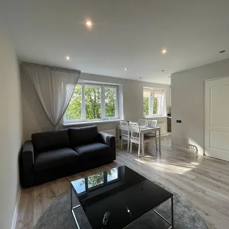 Dzīvoklis Expansive One Bedroom Gem In A Peaceful Locale Riga