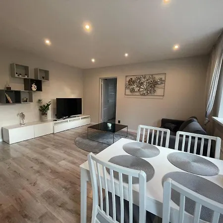 Expansive One Bedroom Gem In A Peaceful Locale Dzīvoklis Riga